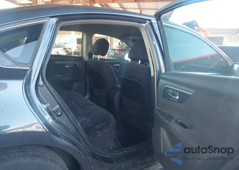 2013 Nissan Altima 2.5 S z USA, uszkodzony, nr VIN 1N4AL3AP5DN552276